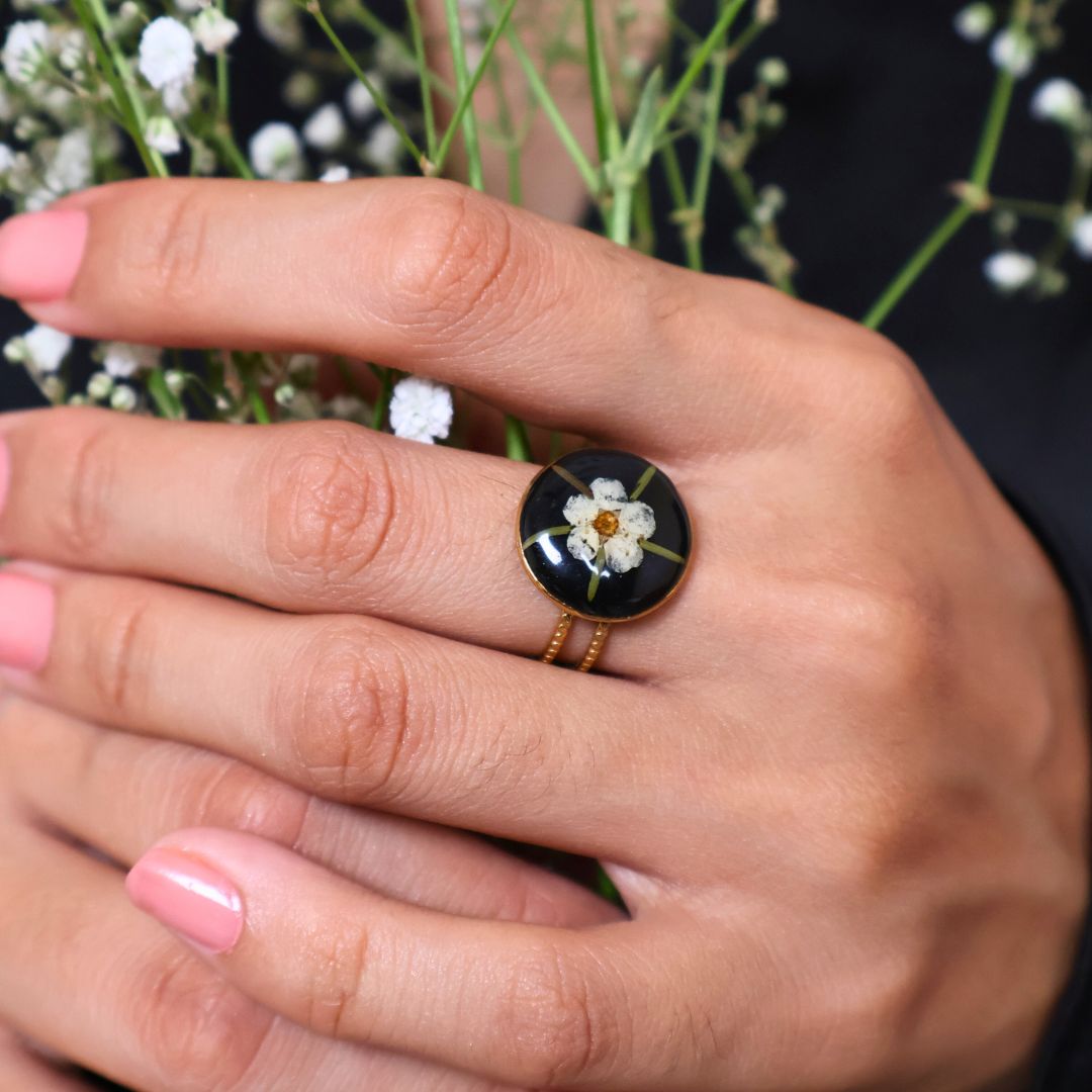 Plum Blossom ring (18k Gold plated)