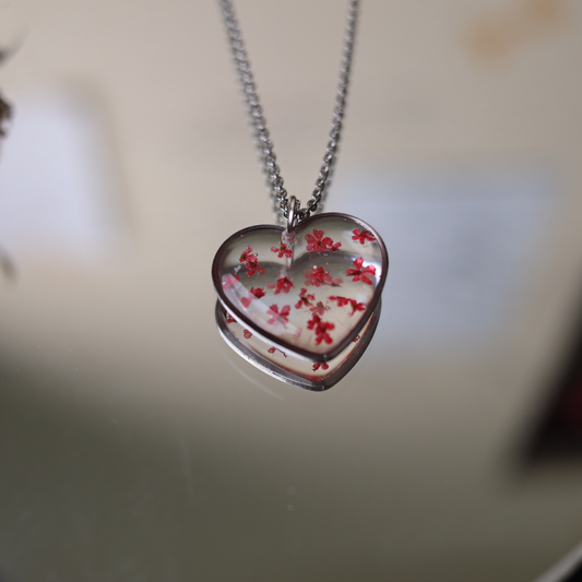 Beautiful touch of Nature necklace