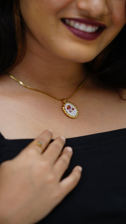 Gaara Necklace (18K Gold Plated)