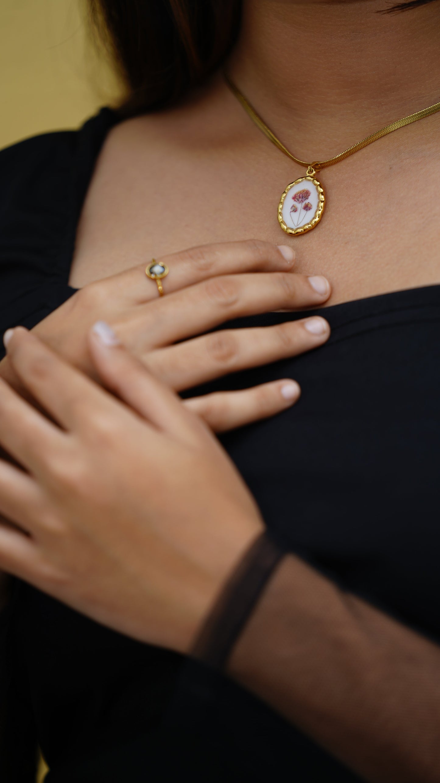 Gaara Necklace (18K Gold Plated)